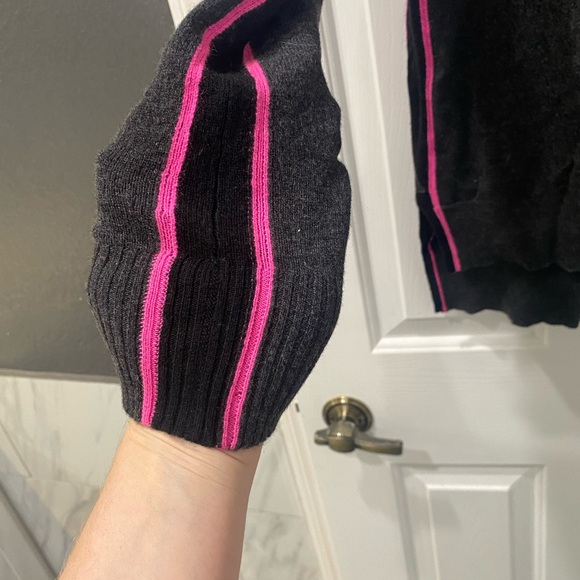 Autumn Cashmere Grey, Pink, and Black Sweater - Picture 6 of 6